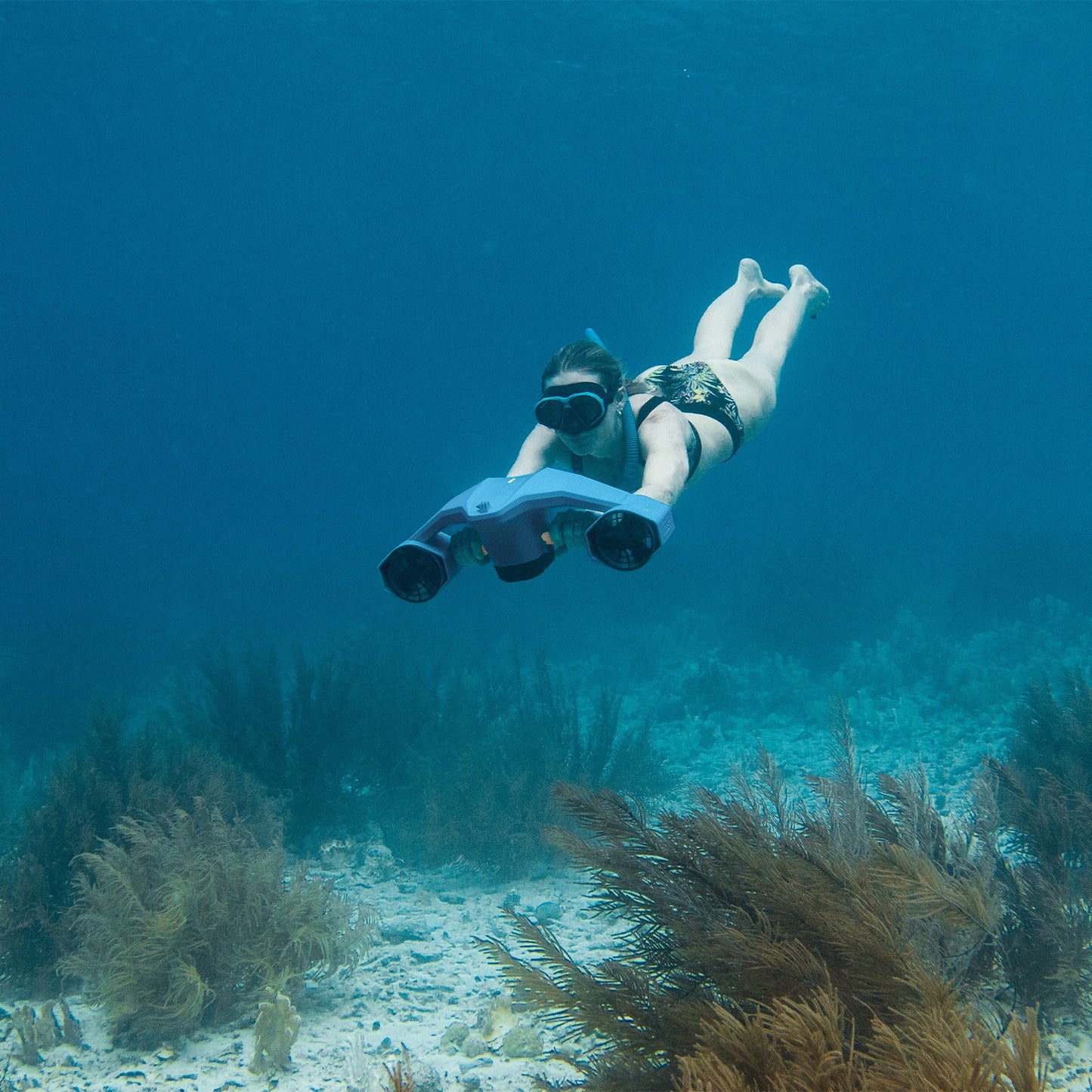 Jobe Infinity Underwater Electric Seascooter with Snorkel and Mask (Pro Package)