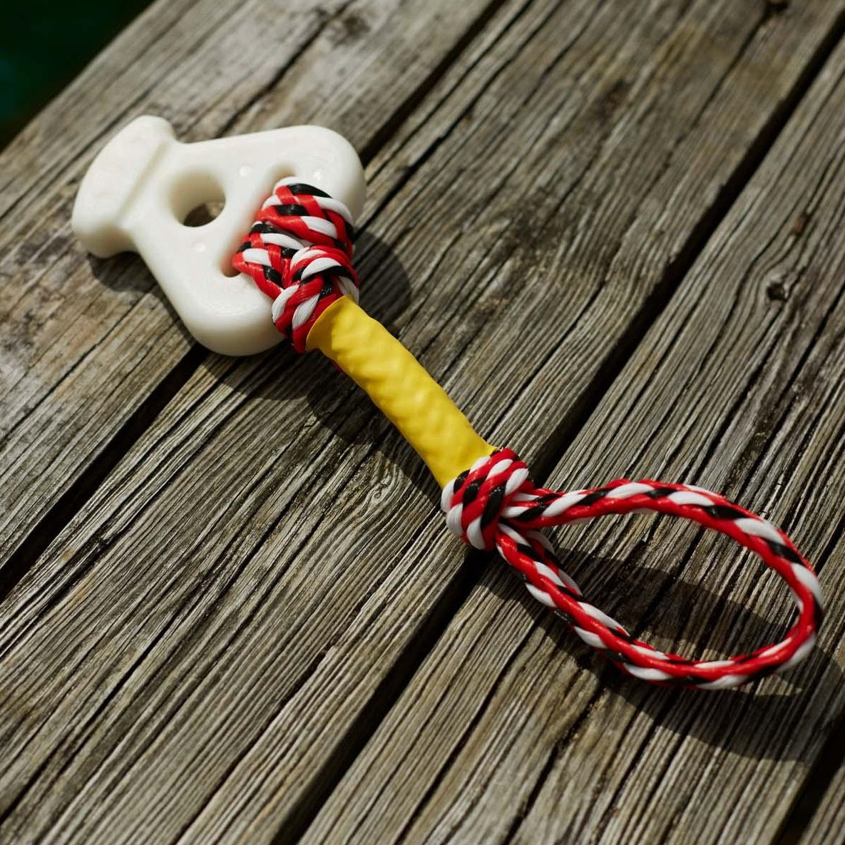 Universal Quick Connector Buckle for Ski Tubes and Towables Action