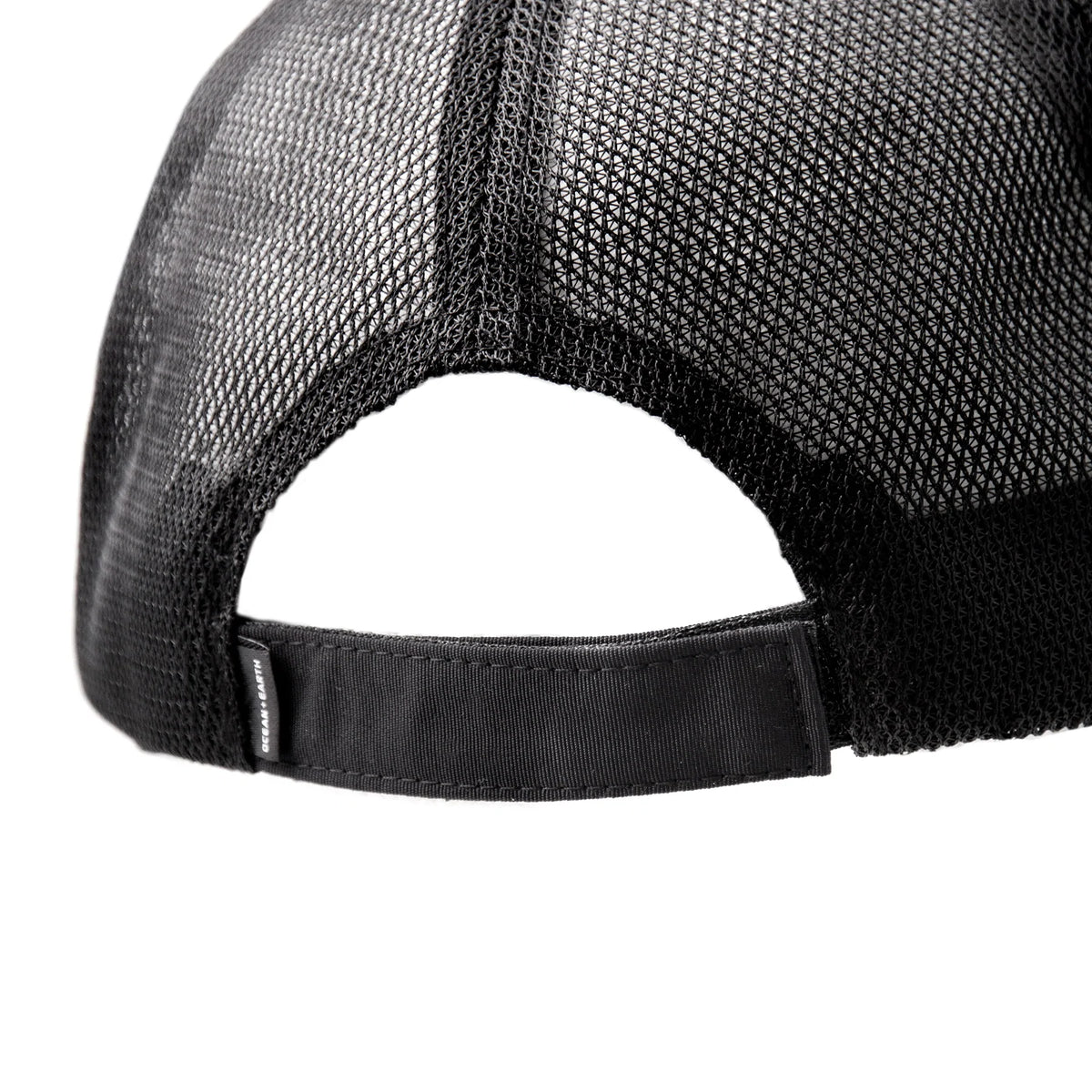 Ocean & Earth Deserts Adult Mesh Trucker Surf Cap with Chin Strap - Black